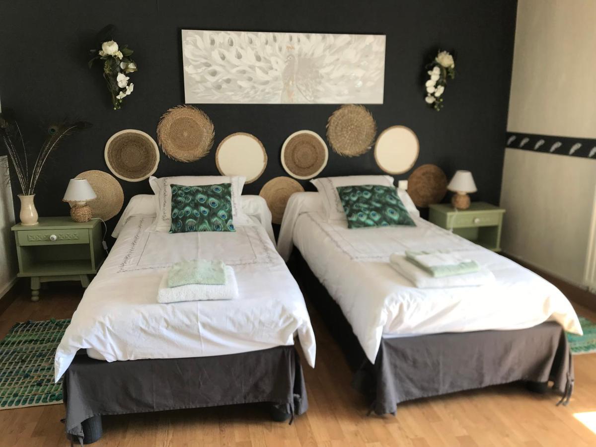 Châteaubernard Le Grillage A Poules Bed & Breakfast エクステリア 写真