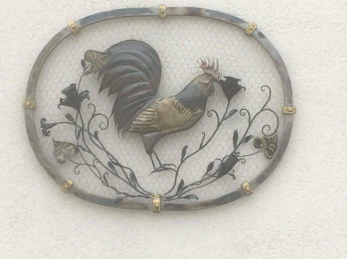 Châteaubernard Le Grillage A Poules Bed & Breakfast エクステリア 写真