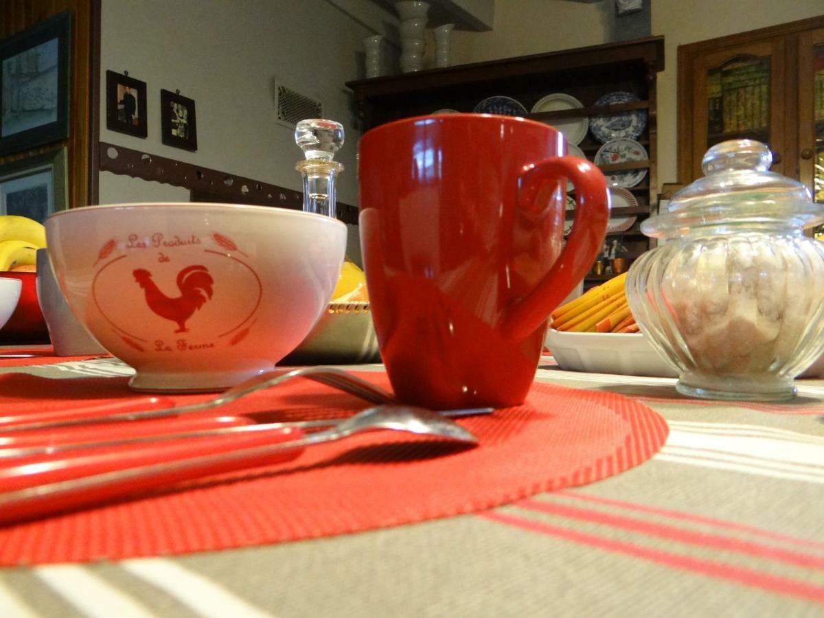 Châteaubernard Le Grillage A Poules Bed & Breakfast エクステリア 写真